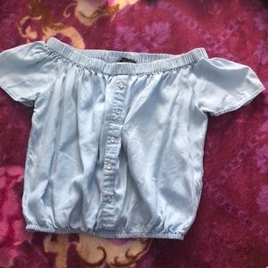 Cute off the shoulder blouse💙